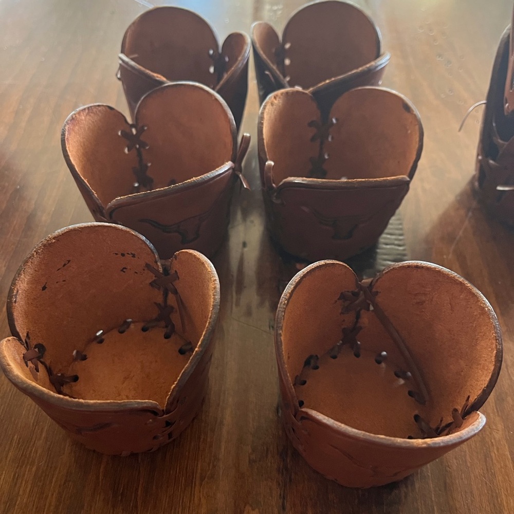 Set of 8 Handcrafted Brown Leather glass wraps with Longhorn Tooled Accent - Picture 4 of 13